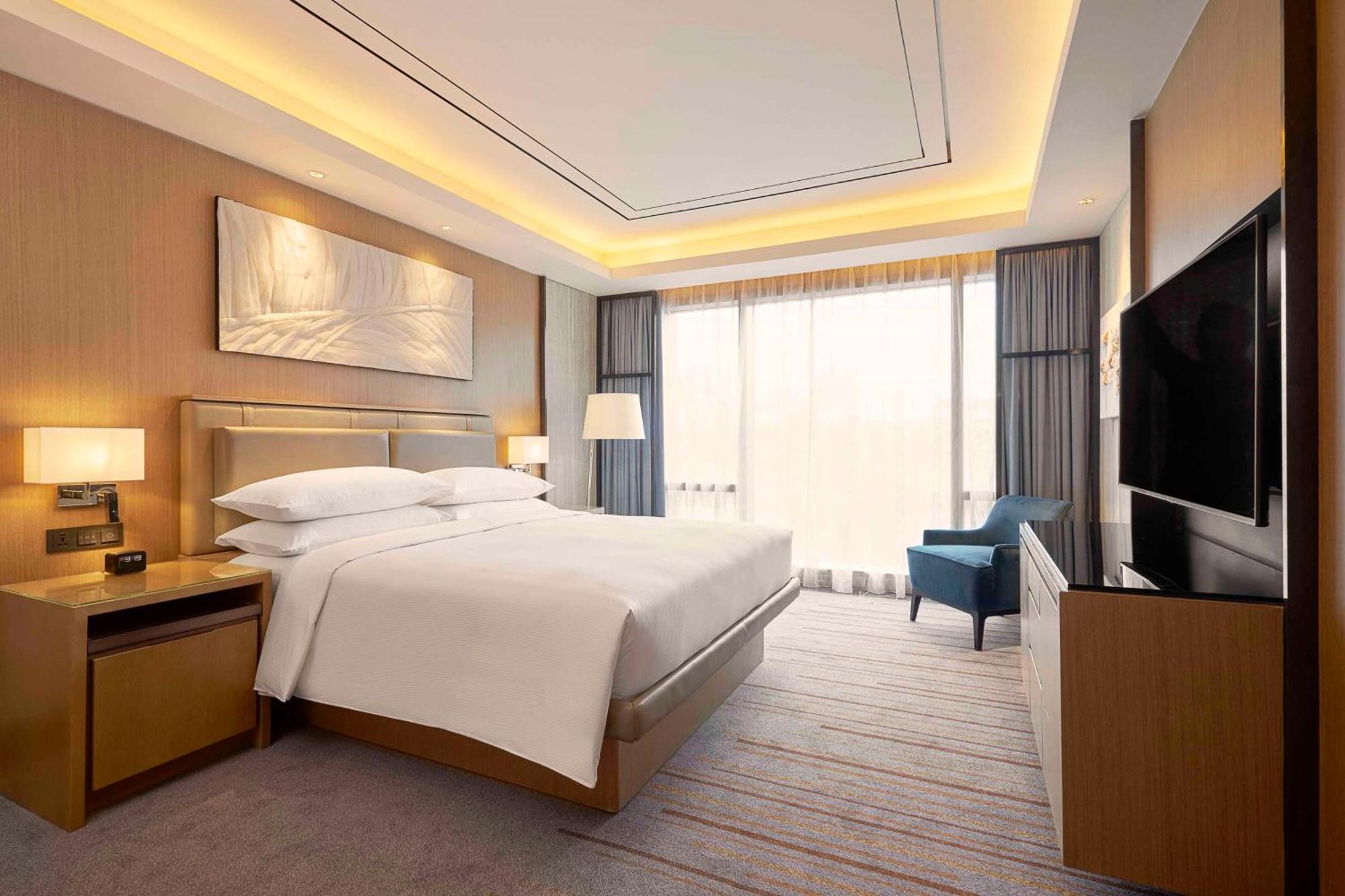Hilton Manila Hotel Пасай Екстериор снимка Deluxe Room